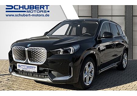 BMW iX1 eDrive20 5 Türen