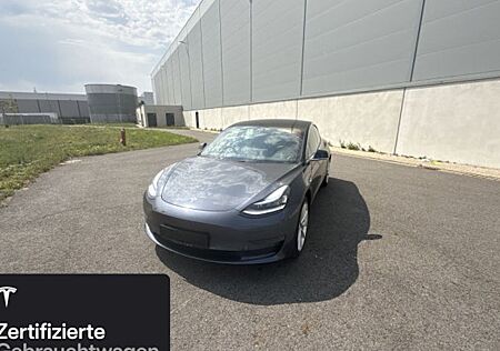 Tesla Model 3 Hinterradantrieb RWD Long Range 4 Türen