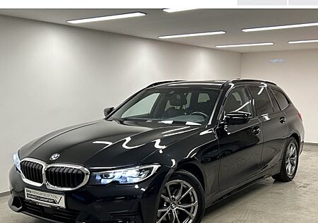 BMW 3er 320d Touring Sport Line Automatik 5 Türen