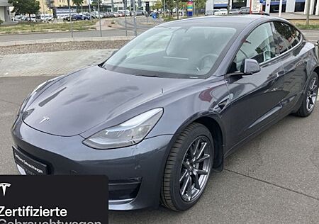 Tesla Model 3 Hinterradantrieb RWD Long Range 4 Türen