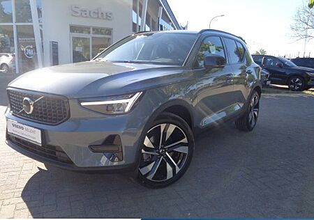 Volvo XC 40 B4 Plus Dark DCT 5 Türen