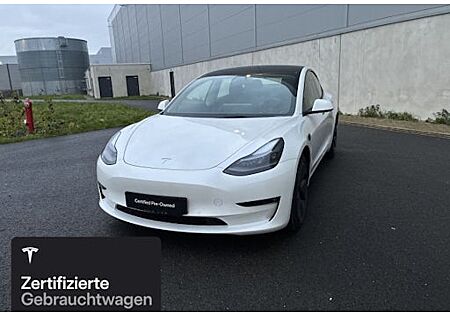 Tesla Model 3 Hinterradantrieb RWD Long Range 4 Türen