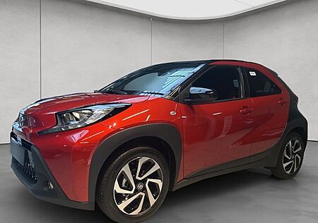 Toyota Aygo (X) Aygo (X) 1.0-l-VVT-i Play S-CVT 5 Türen