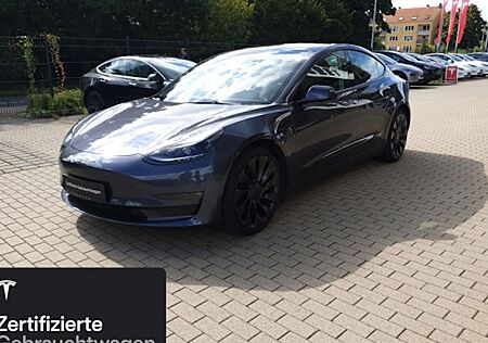 Tesla Model 3 Allradantrieb mit Dualmotor Performance 4 Türen