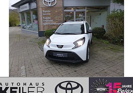 Toyota Aygo (X) Aygo (X) 1.0-l-VVT-i Play S-CVT 5 Türen