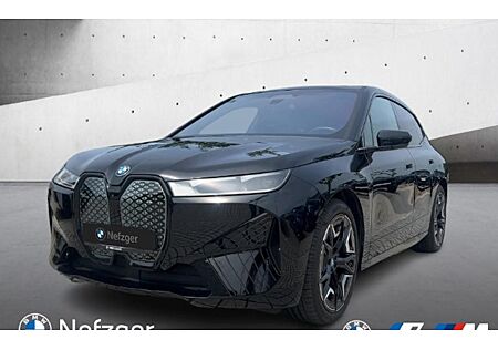 BMW iX xDrive50 5 Türen