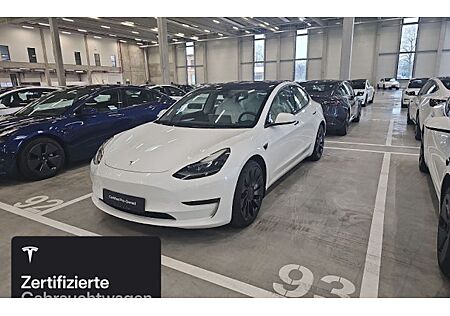 Tesla Model 3 Allradantrieb mit Dualmotor Performance 4 Türen