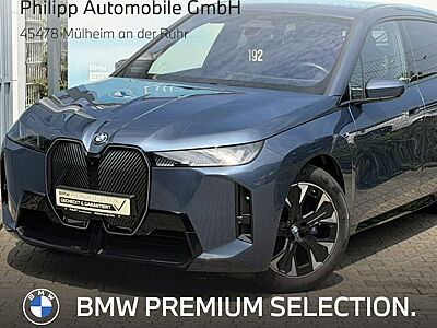 BMW iX xDrive45 5 Türen