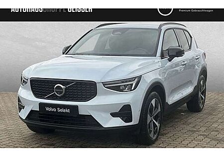 Volvo XC 40 B3 Plus Dark DCT 5 Türen