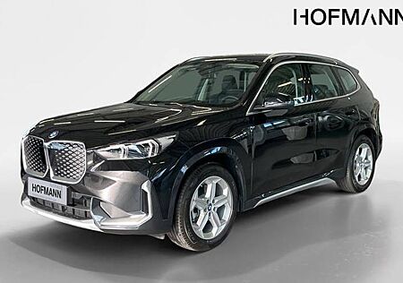 BMW iX1 xDrive30 5 Türen