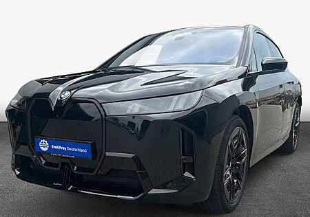 BMW iX xDrive45 5 Türen