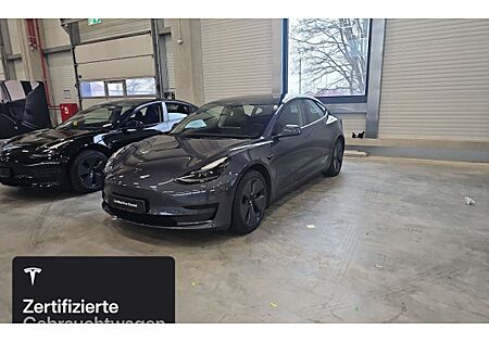 Tesla Model 3 Standard 4 Türen