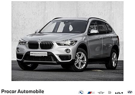 BMW X1 sDrive18i Advantage 5 Türen