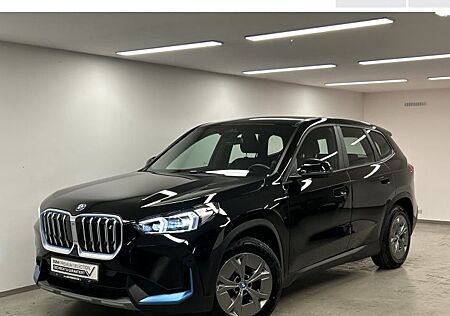 BMW iX1 xDrive30 5 Türen