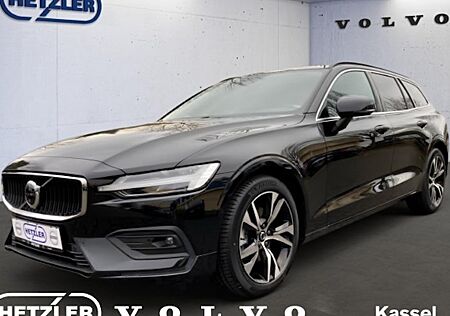 Volvo V60 B4 DCT Core 5 Türen