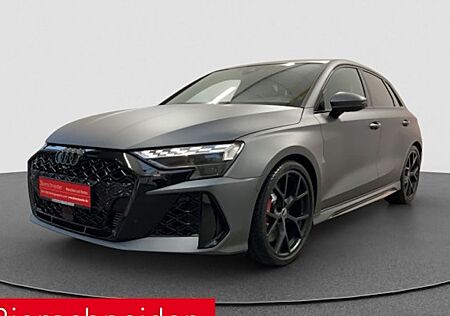 Audi RS3 2.5 TFSI S tronic quattro Sportback 5 Türen