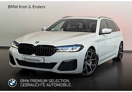 BMW 5er 540i xDrive Touring A 5 Türen