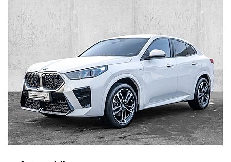 BMW X2 sDrive20i Steptronic DCT 5 Türen