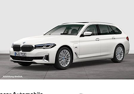 BMW 5er 530e Touring A 5 Türen