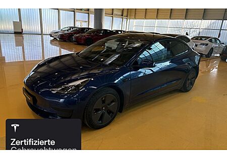Tesla Model 3 Standard 4 Türen