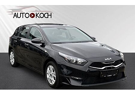 Kia Cee'd 1.5 T-GDI DCT Vision 5 Türen
