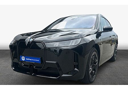 BMW iX xDrive45 5 Türen