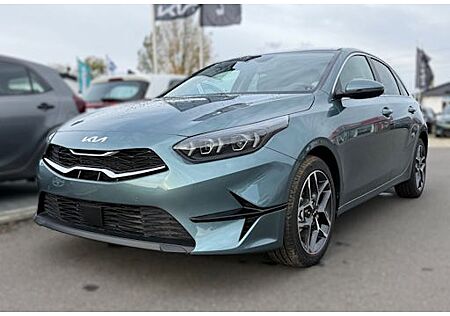 Kia Cee'd 1.5 T-GDI MHEV DCT Ultimate Edition 5 Türen