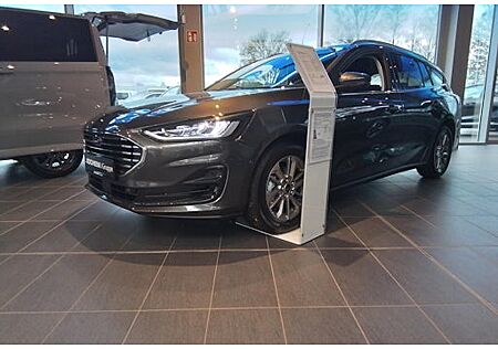 Ford Focus 1,0 EcoBoost Hybr. 114kW Titan. X Tur AT 5 Türen