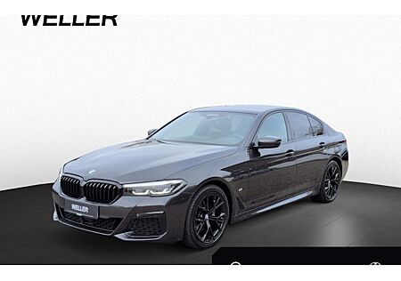 BMW 5er 520d xDrive A 4 Türen