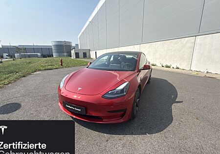 Tesla Model 3 Hinterradantrieb RWD 4 Türen