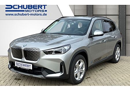 BMW iX1 eDrive20 5 Türen
