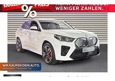 BMW iX2 xDrive30 5 Türen