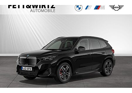 BMW iX1 eDrive20 5 Türen