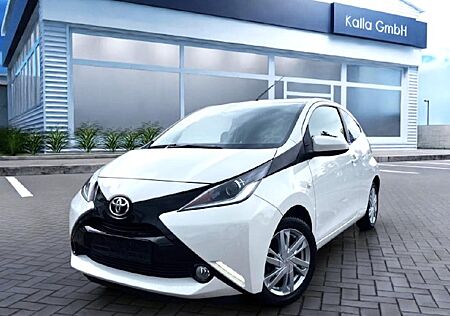 Toyota Aygo 1,0-l-VVT-i x-business 5 Türen