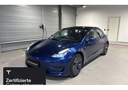 Tesla Model 3 Standard 4 Türen
