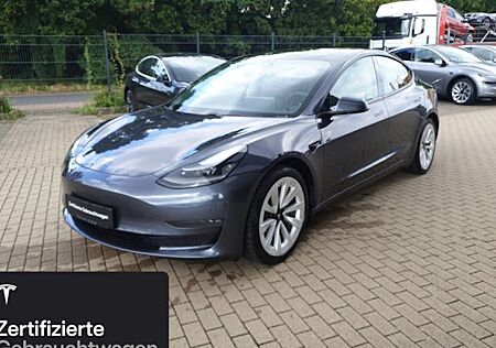 Tesla Model 3 Hinterradantrieb RWD Long Range 4 Türen