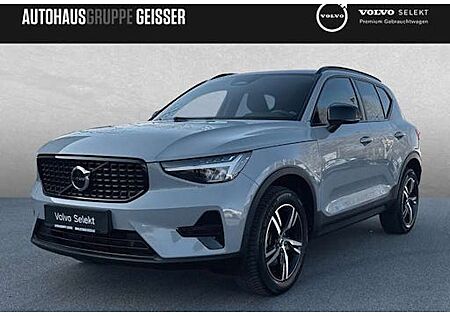 Volvo XC 40 B3 Plus Dark DCT 5 Türen