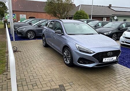 Hyundai i30 1.5 T-GDI Hybrid Advantage DCT 5 Türen