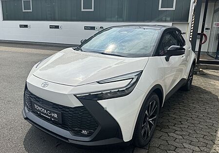 Toyota C-HR 2.0-l-VVT-i Hybrid Team Deutschland 5 Türen