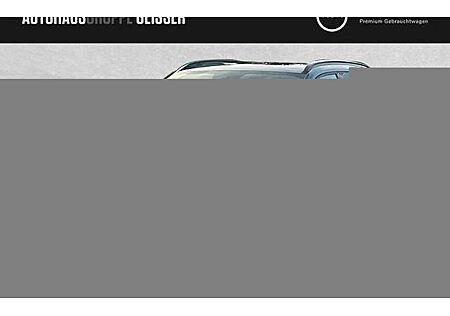 Volvo XC 40 B3 Ultra Dark DCT 5 Türen
