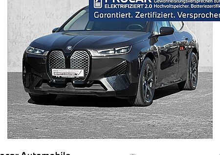 BMW iX 112kWh xDrive50 5 Türen