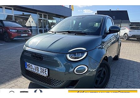 Fiat 500 Giorgio Armani Limousine 42 kWh 3 Türen