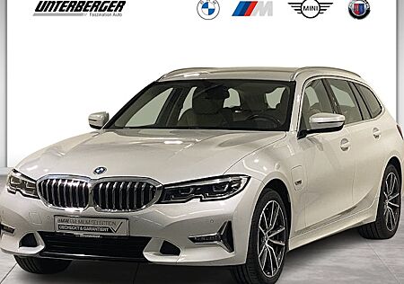 BMW 3er 330e xDrive Touring Luxury Line Auto. 5 Türen