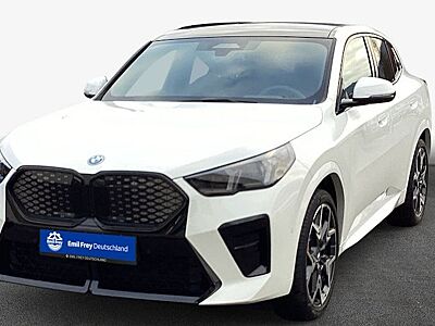 BMW iX2 xDrive30 5 Türen