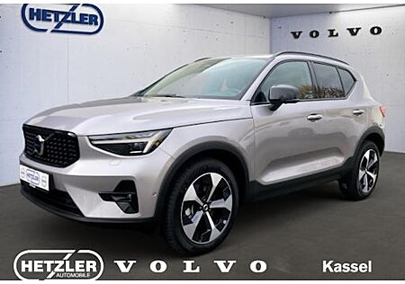 Volvo XC 40 B3 Ultra Dark DCT 5 Türen