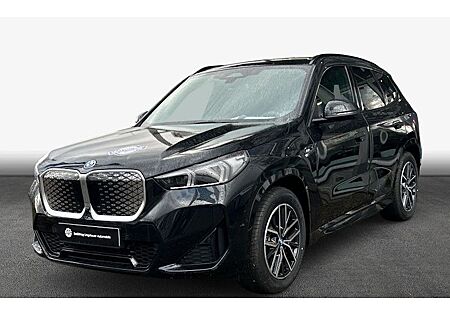 BMW iX1 xDrive30 5 Türen