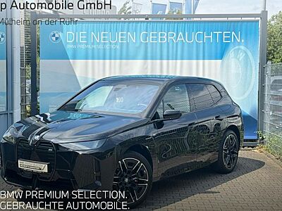 BMW iX M70 5 Türen