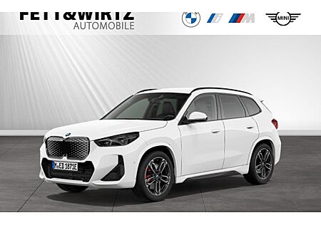 BMW iX1 eDrive20 5 Türen