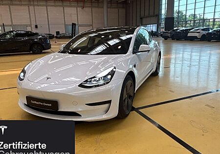 Tesla Model 3 Hinterradantrieb RWD 4 Türen