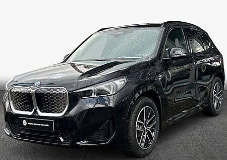 BMW iX1 xDrive30 5 Türen